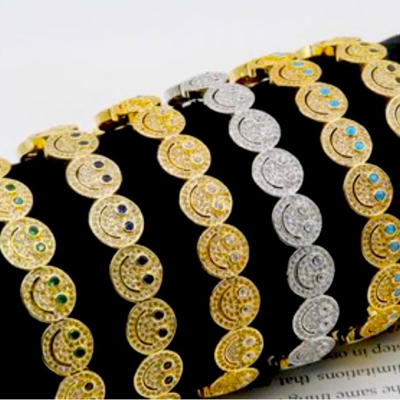 HAPPY FACE BRACELETS - Picture 3 of 5
